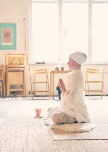 _7R375500349_yoga_v1